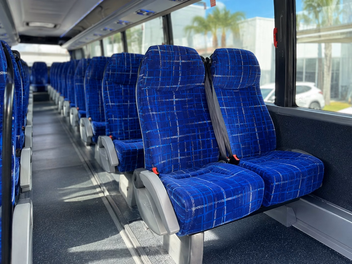 charter buses for field trips to the great lakes aquarium and canal park in duluth