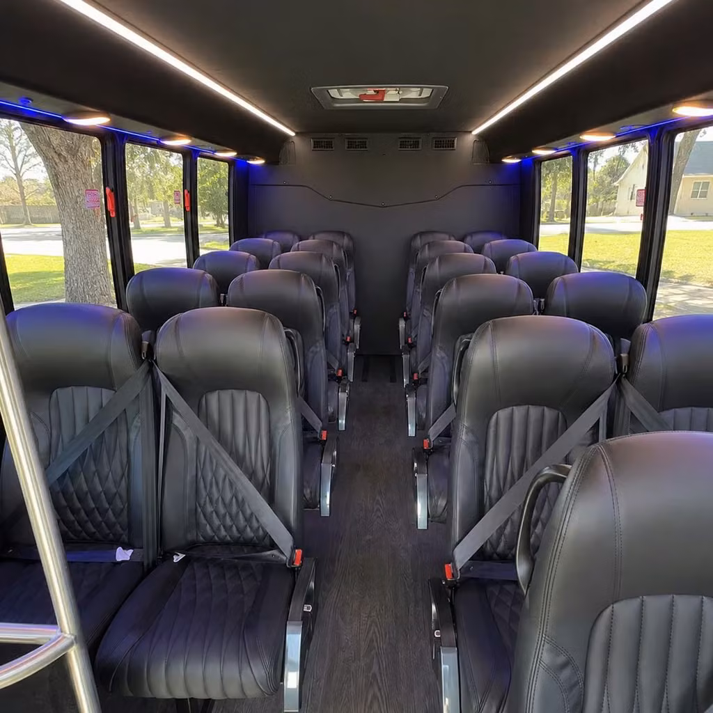 duluth 30 passenger minibus rental