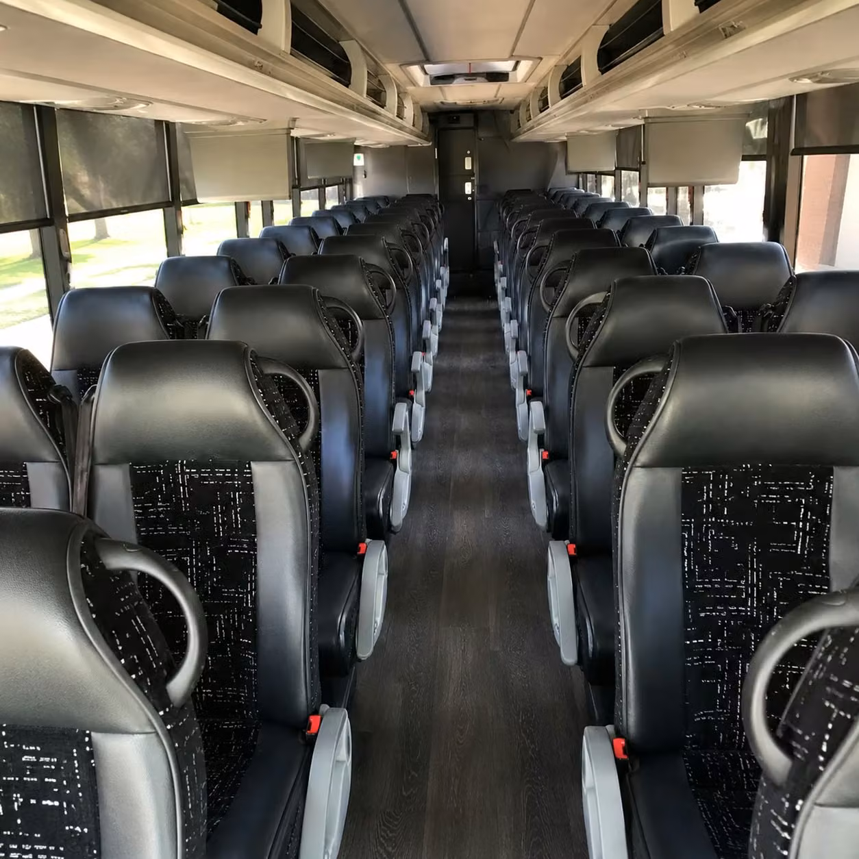duluth charter bus rental interior