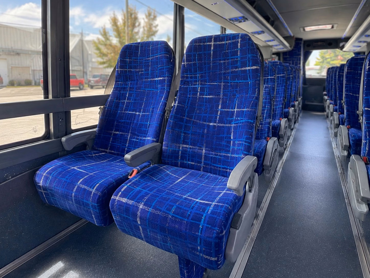 duluth executive airport transfers made simple with corporate charter buses