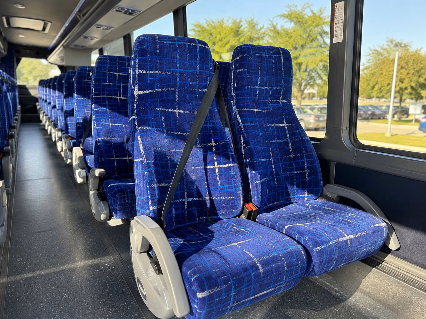 guest shuttle services between duluth hotels and wedding venues along the lakewalk