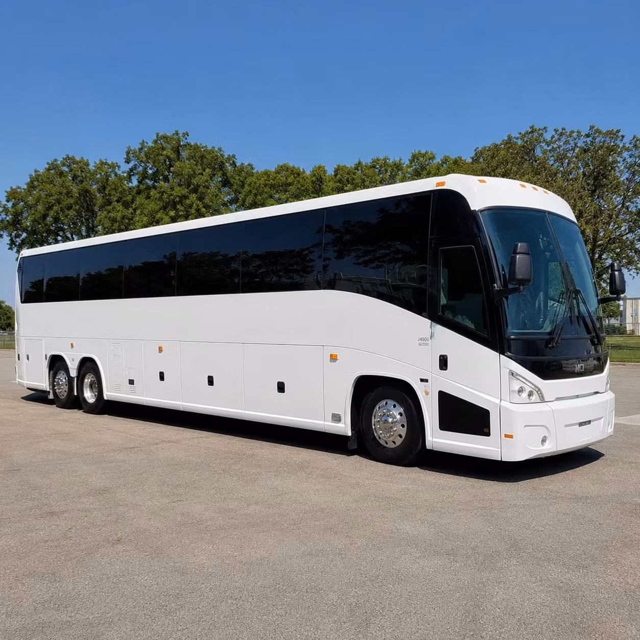 long distance charter bus rentals for duluth teams traveling to away games