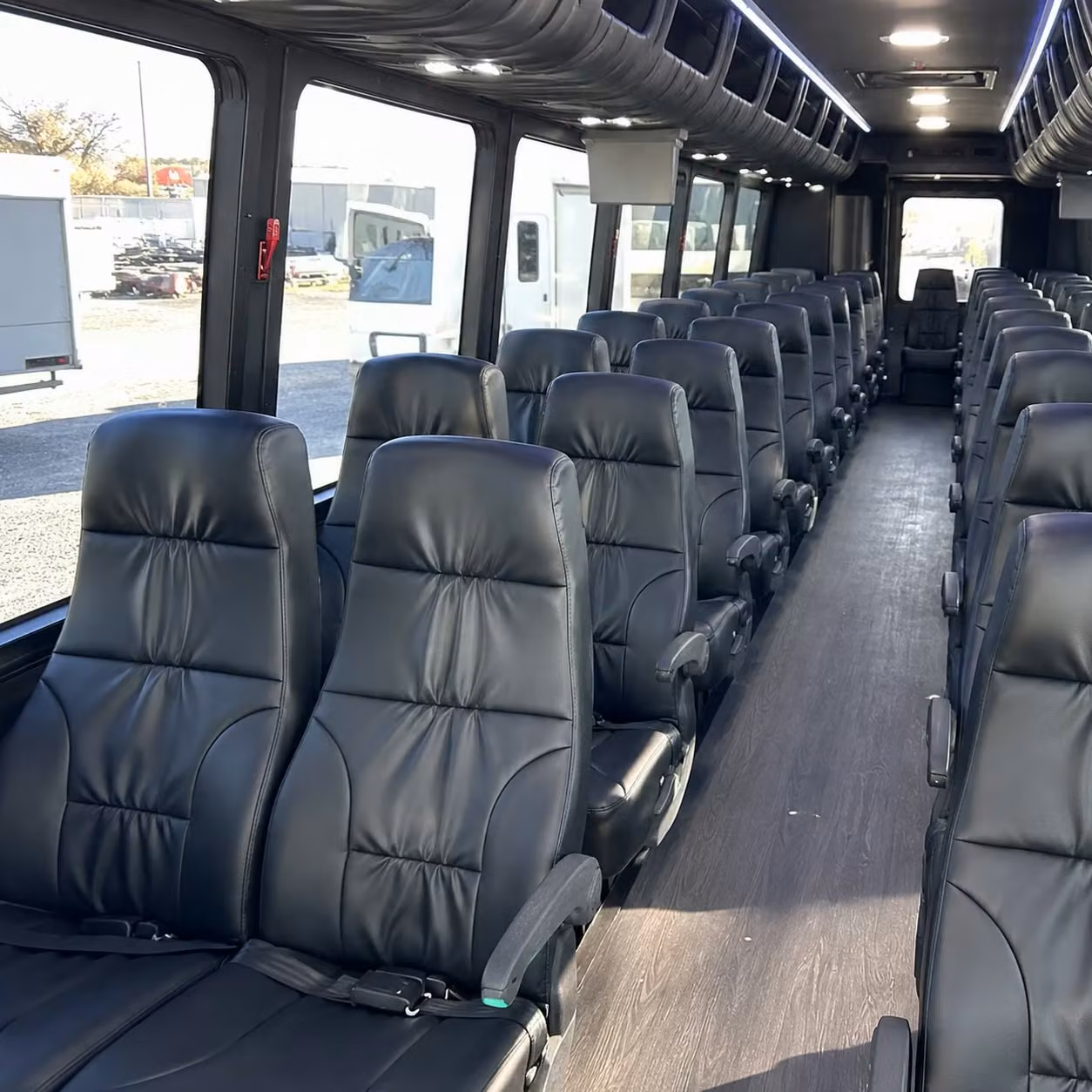 minibus rentals for duluth concert groups of every size
